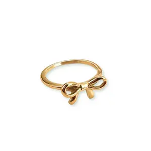 Jules Ribbon Ring