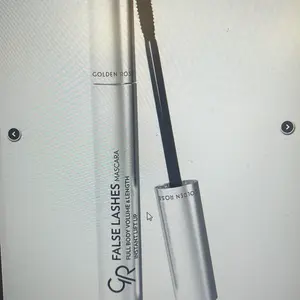 False Lashes Mascara