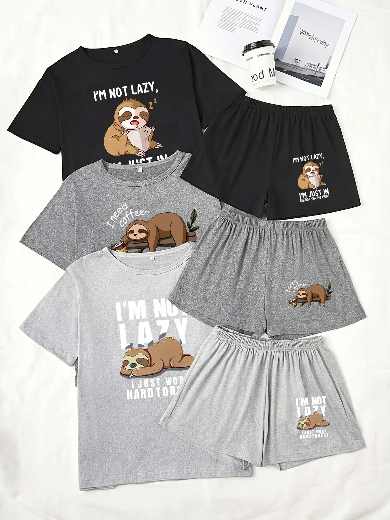 Three-Piece Pajama Set for Women, Pajamas for Adults, Loungewear Pjs Set, Short Sleeve and Shorts, Cartoon Tree Squirrel Print, Casual Loose-Fitting Sleepwear Pyjamas