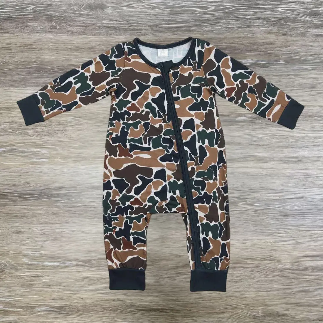 LR1453 black camo long sleeve zipper boys romper