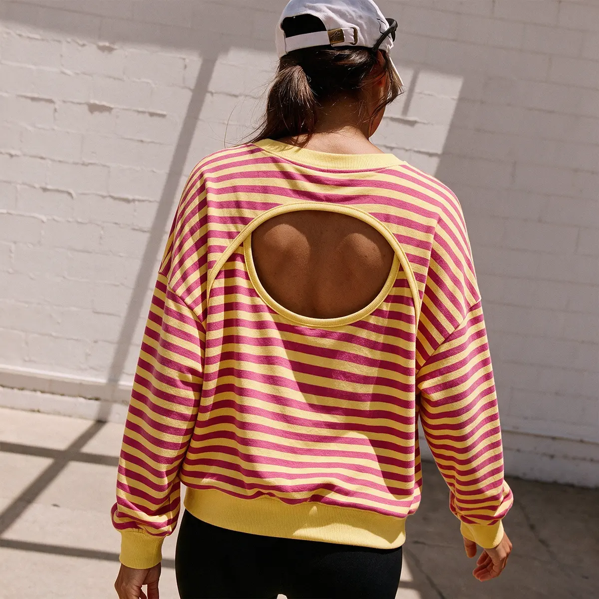 Fisoew Women's Horizontal Stripe Crew Neck Sweatshirt, Back Oval Cutout Oversized Drop Shoulder Balloon Long Sleeve Rib Hem Casual Pullover Top