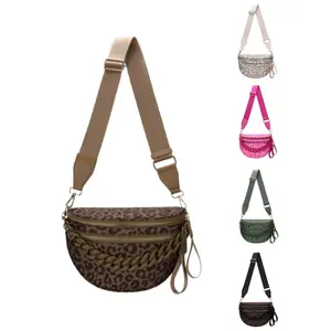 Women's Modern Oxford Cloth Shell Shoulder Bag Stylish Versatile Large Capacity Lightweight Crossbody Bag in Multiple Colors