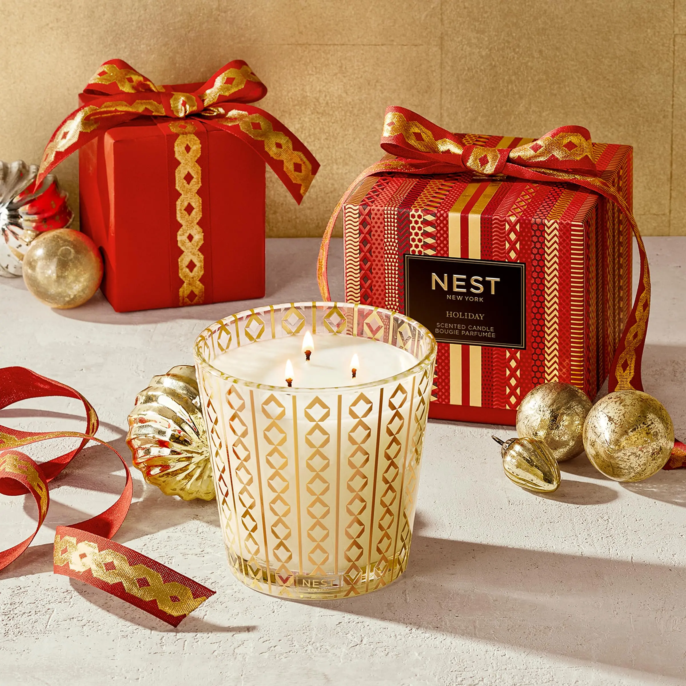 [Pack 2] Nest New York Holiday Scented Candle 21.2oz | 3 Wick Nest Candle Non Toxic & Fresh | Enhance Relaxtion,Romance and Fragrance Glass Scented | Gift Valentine
