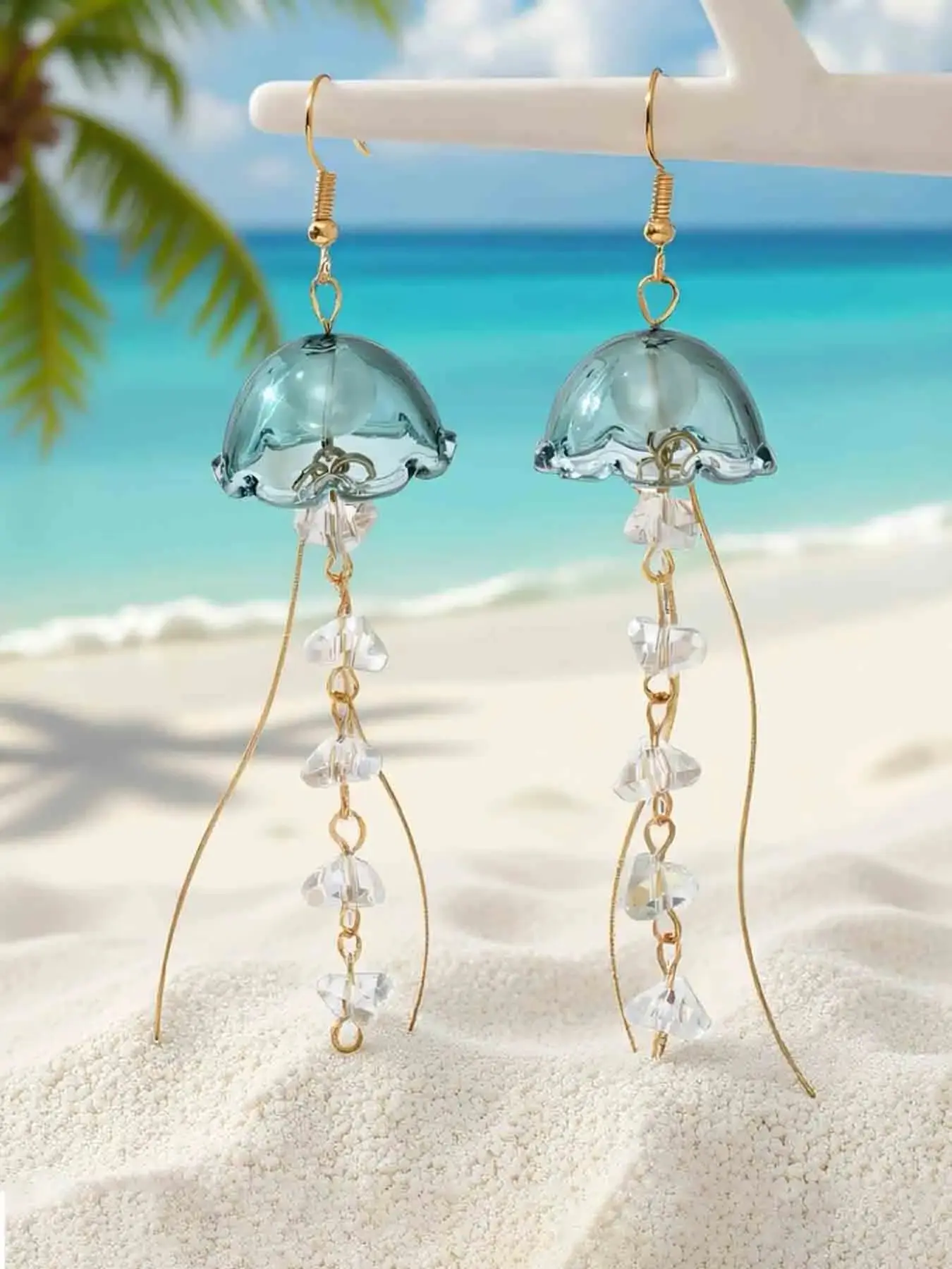 Ocean Jellyfish Long Drop Earrings for Women, Fashionable Earrings, Dreamy Irregular Resin Crystal Dangle Earrings, Gold Tone Beaded Tassel Earrings, Dangling Earrings, Fairycore Beach Jewelry, Wedding Accessories, Summer Gift for Girls