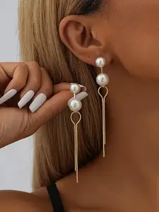 1 Pair Elegant Golden-Tone Geometric Drop Earrings with Chic Faux Pearl Accents and Asymmetrical Tassel Design - High Quality Earrings, Sophisticated Copper Jewelry for Daily Fashion Earring