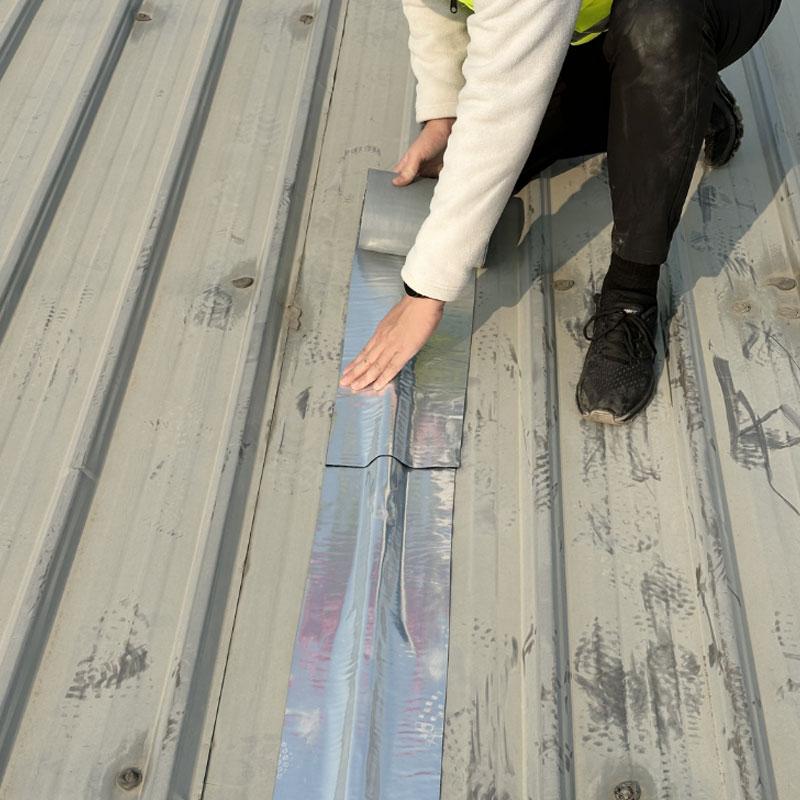 10m Long 10cm Wide Waterproof Roofing Tape, Durable and Flexible Adhesive for Leak Repairs, Waterproof Caulk Tape, Ideal for Home and Outdoor Use, Strong Adhesive