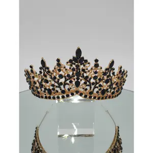 Tiara with Black Rhinestones #016 - Elegant Design with Black Rhinestones for Versatile Use