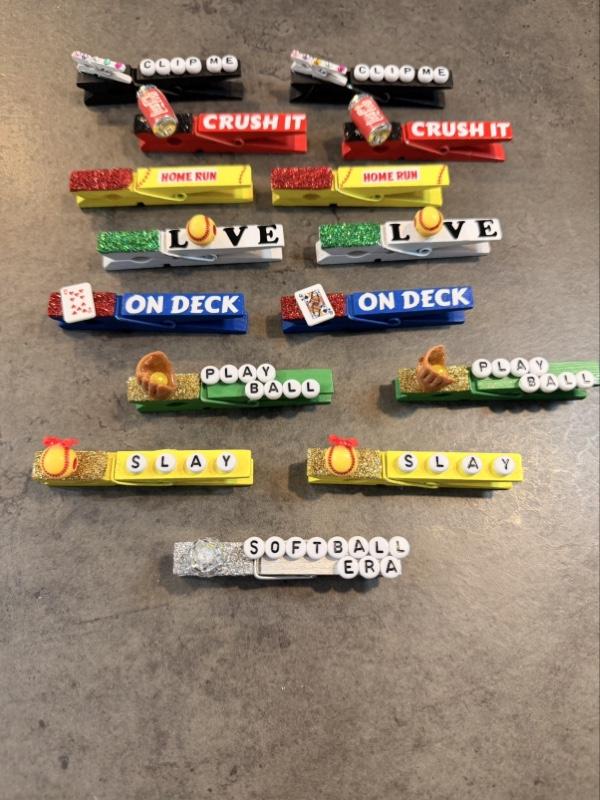 15 Mixed softball clip bundle - Handmade Wooden Clothes Pins perfect for pinning backpack at your next games, practice or competition . Perfect for dance & gymnastics too!