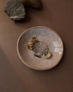 SEASHELL TRINKET DISH