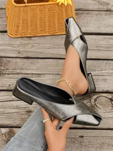 New Metal Silver Pleated PU Cross V-Opening Square Toe Low Heel Mules, Outdoor Lazy Head Half Sandals, Fashion Platform Sandals