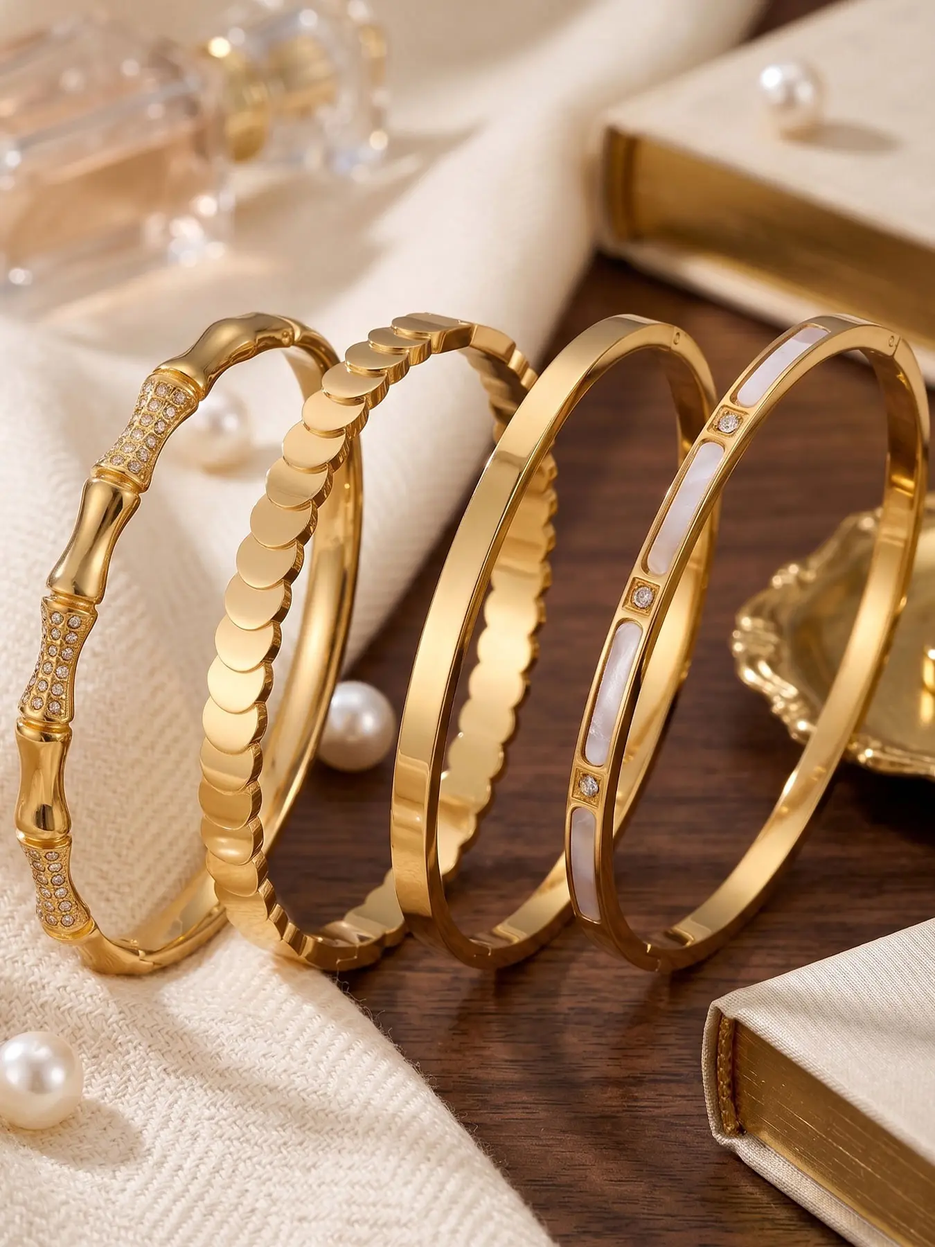 4-Piece Luxury Bangle Jewelry Set, Stackable Bangle Bracelets, Bangles Bracelets Set, Stackable, Hypoallergenic, Fade-Resistant, Casual Style, Ideal for Daily Wear, Parties, Dates, Gift for Girlfriend
