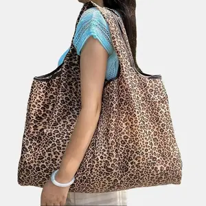 Supermarket Shopping Bag Foldable Shopping Tote Durable Nylon Reusable Grocery Bag with Handle High-Quality Spacious Ideal for Travel and Picnics Versatile Handheld Bag