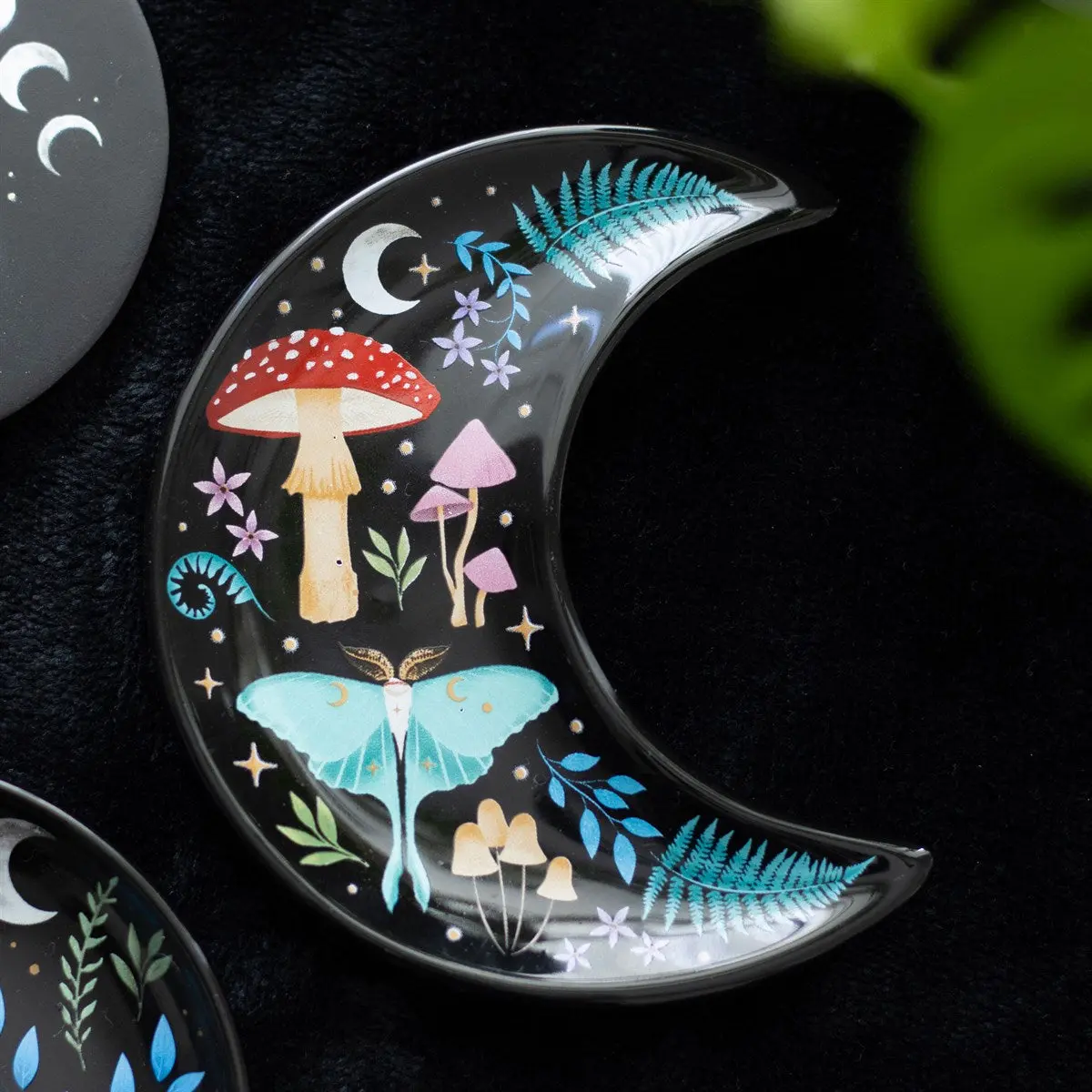 Crescent Moon-Shaped Dark Ceramic Plate - Celestial Moon, Star Art & Dark Forest Floral Design, Boho Colorful Decorative Dish for Jewelry Storage, Kitchen Use, Ceramic Plates, Floral Design Plates