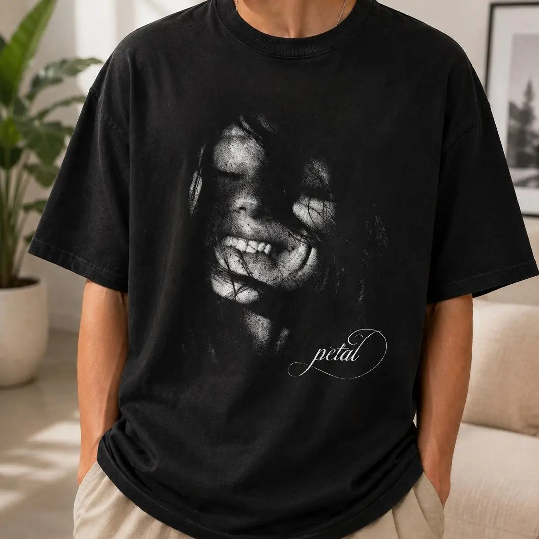 Ariana Petal Comfort Colors T‑Shirt – Oversized Organic Graphic Tee, Vintage Pop Music Fan Gift