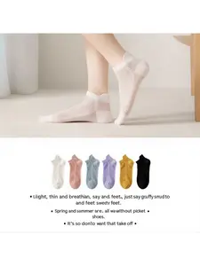 Trendy Crew Socks, Comfortable All-Season Wear, Slim-Fit Design, Ideal for Daily Use, Fashionable Accessory, Letters Pattern