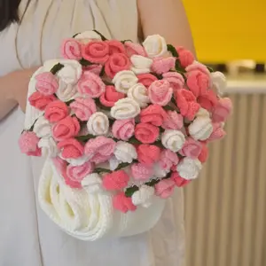 Tulip Hand-Woven Yarn Blanket, Soft Wool Material, Full Rose Shape, Plush Warm Texture, Decorative Bouquet, Home Sofa Bed, Romantic Gift, Handmade Crochet Blanket