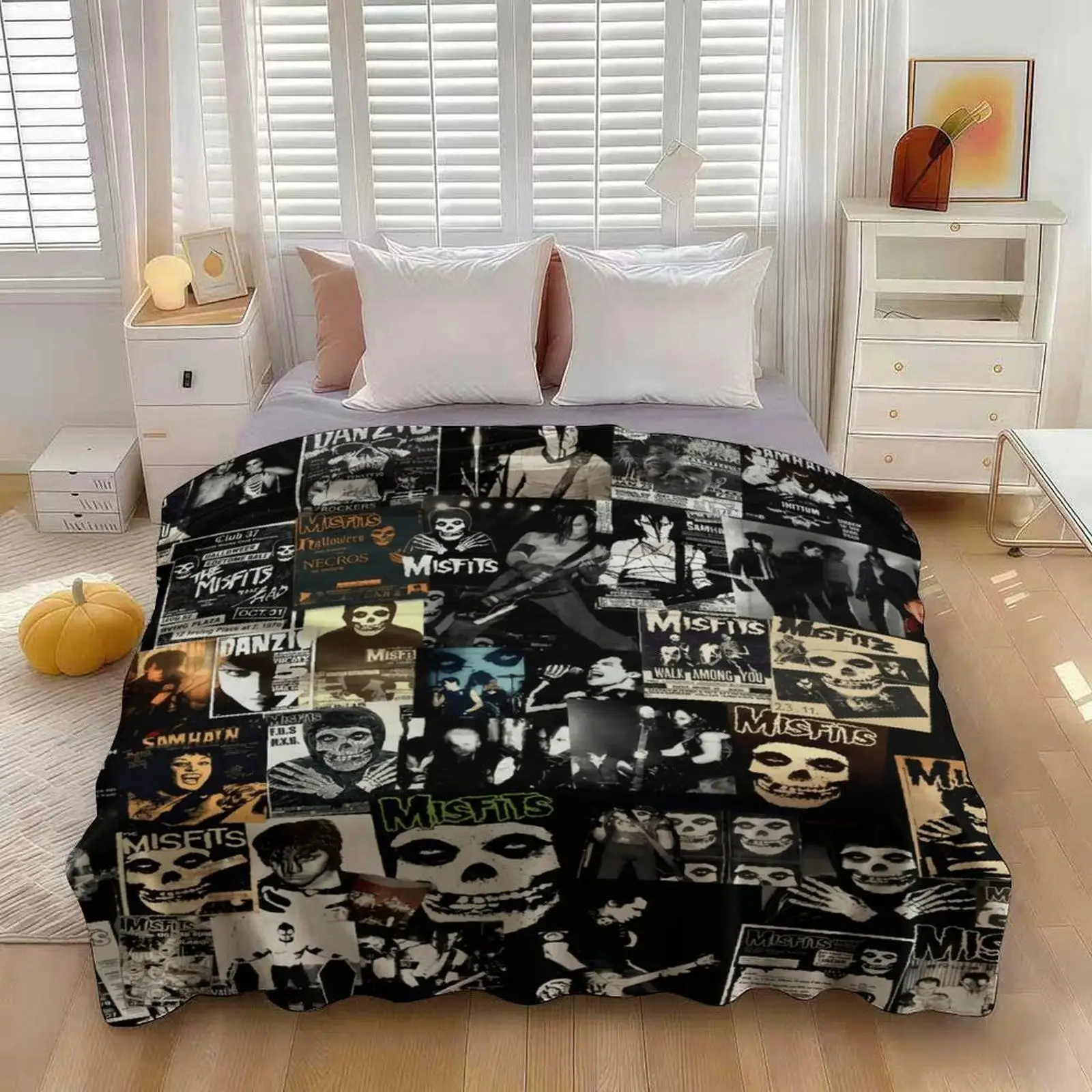 Misfits Collage Flannel Blanket – Dark Retro Punk Cozy Throw, Soft Warm Blanket for Sofa, Bed, Travel, Camping, Living Room & Office Chair, Gift for Punk Rock Fans