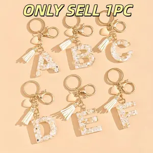 Heart-Shaped Tassel Letter Keychain, 26 Alphabet Charm Women's Car Keyring, Stylish Accessory for Keys, Perfect Gift Idea