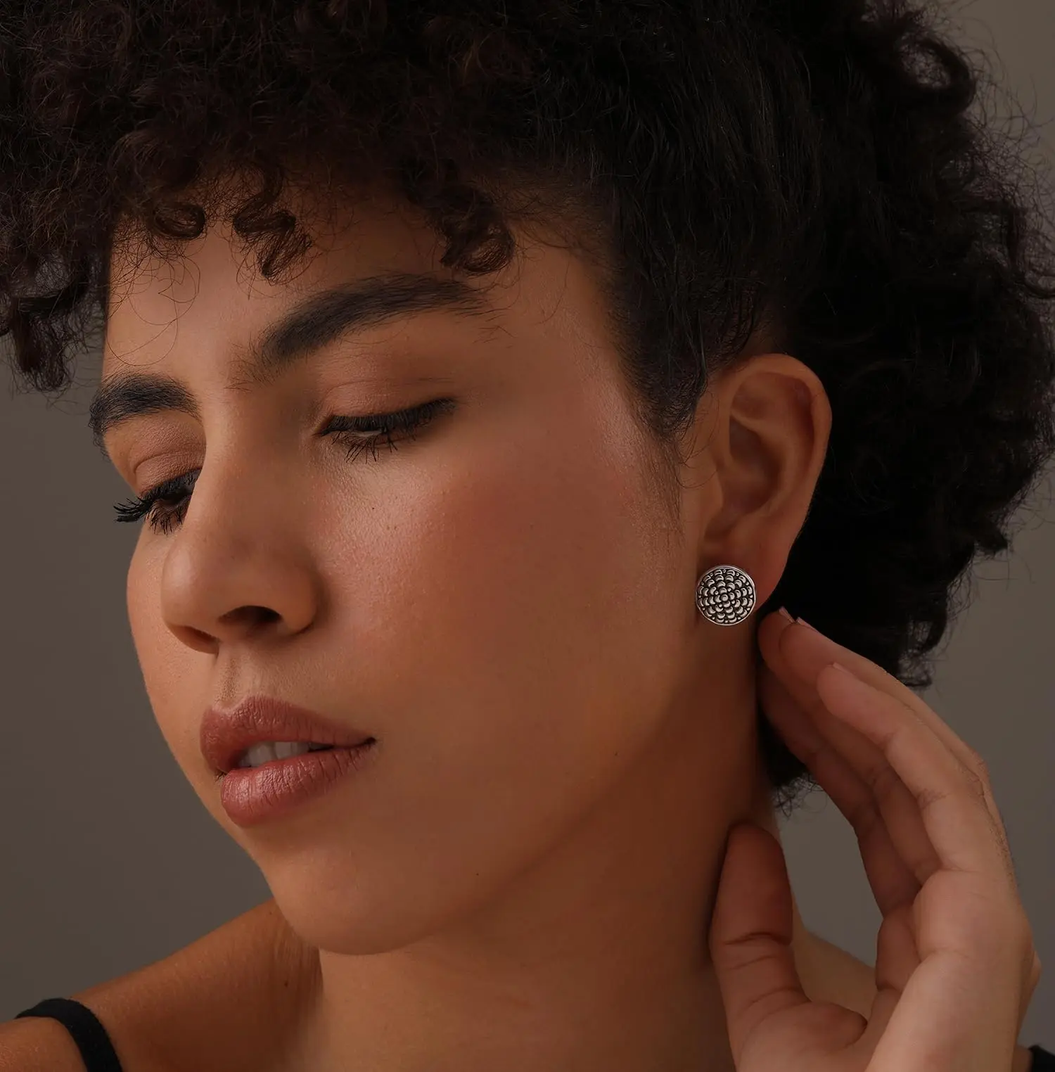 Lecalla Women's 925 Sterling Silver Stud Earrings - 15mm Chunky Vintage Round Filigree with Tear Drop Dangle, Casual Adult All-Season Jewelry, Holiday Exclusive, No Warning Applicable, Elegant Versatile Daily Wear for Anniversary
