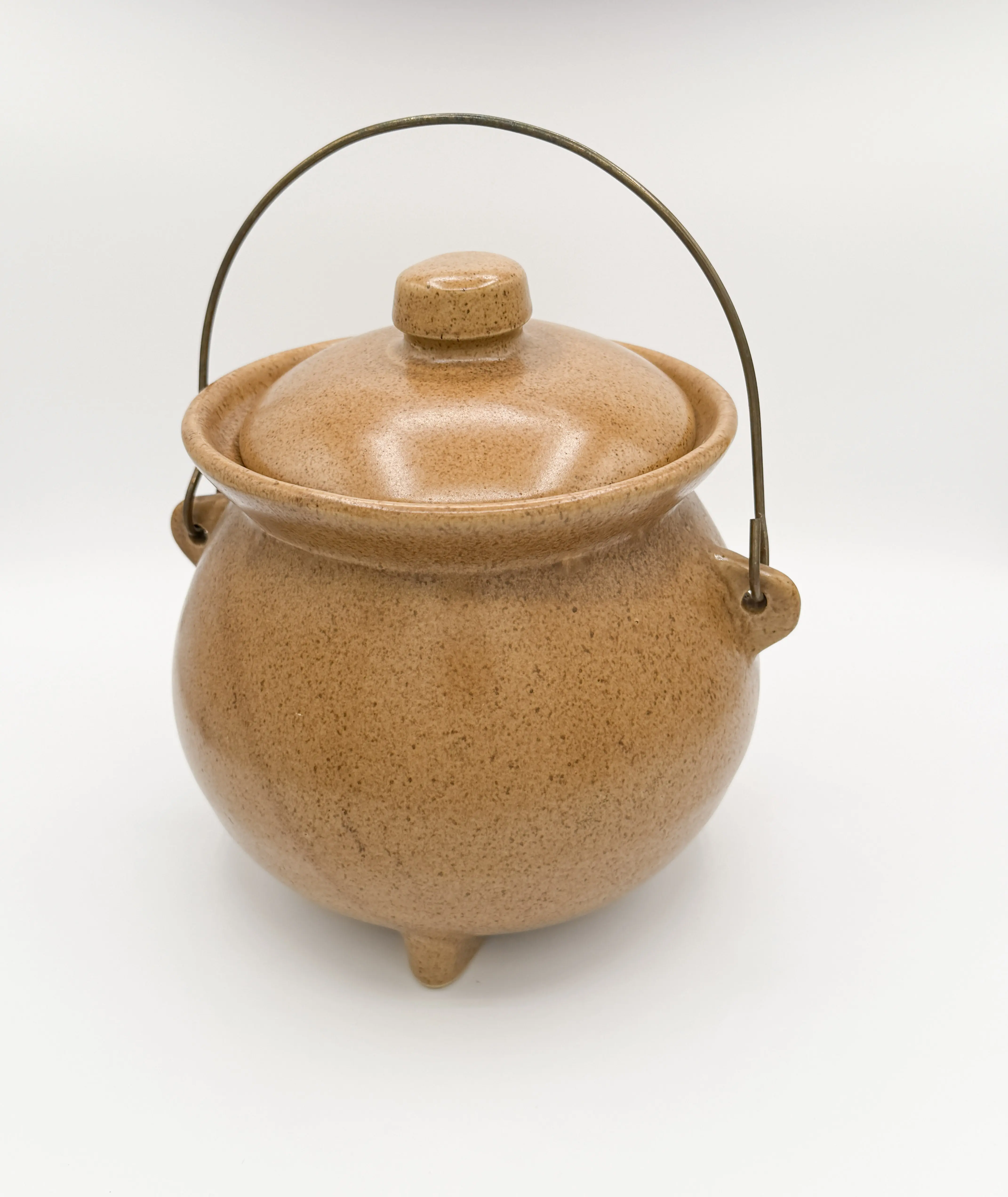 Brown Cauldron Pot with Lid Rustic Earthy Glaze Classic Shape Functional Decorative for Kitchen Vintage Décor Collectors Unique Cookware