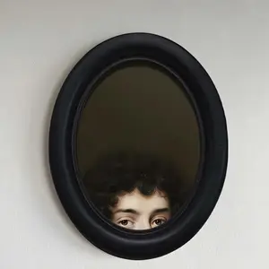 Vintage Victorian Style Oval Wooden Photo Picture Frame, Hanging Wall Art Decor with Hook, Sturdy Frame Perfect for Living Room Bedroom Party Decoration