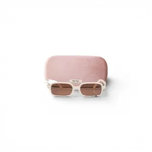 Pre-owned E26031833 Miu Miu Sunglasses White Acetate
