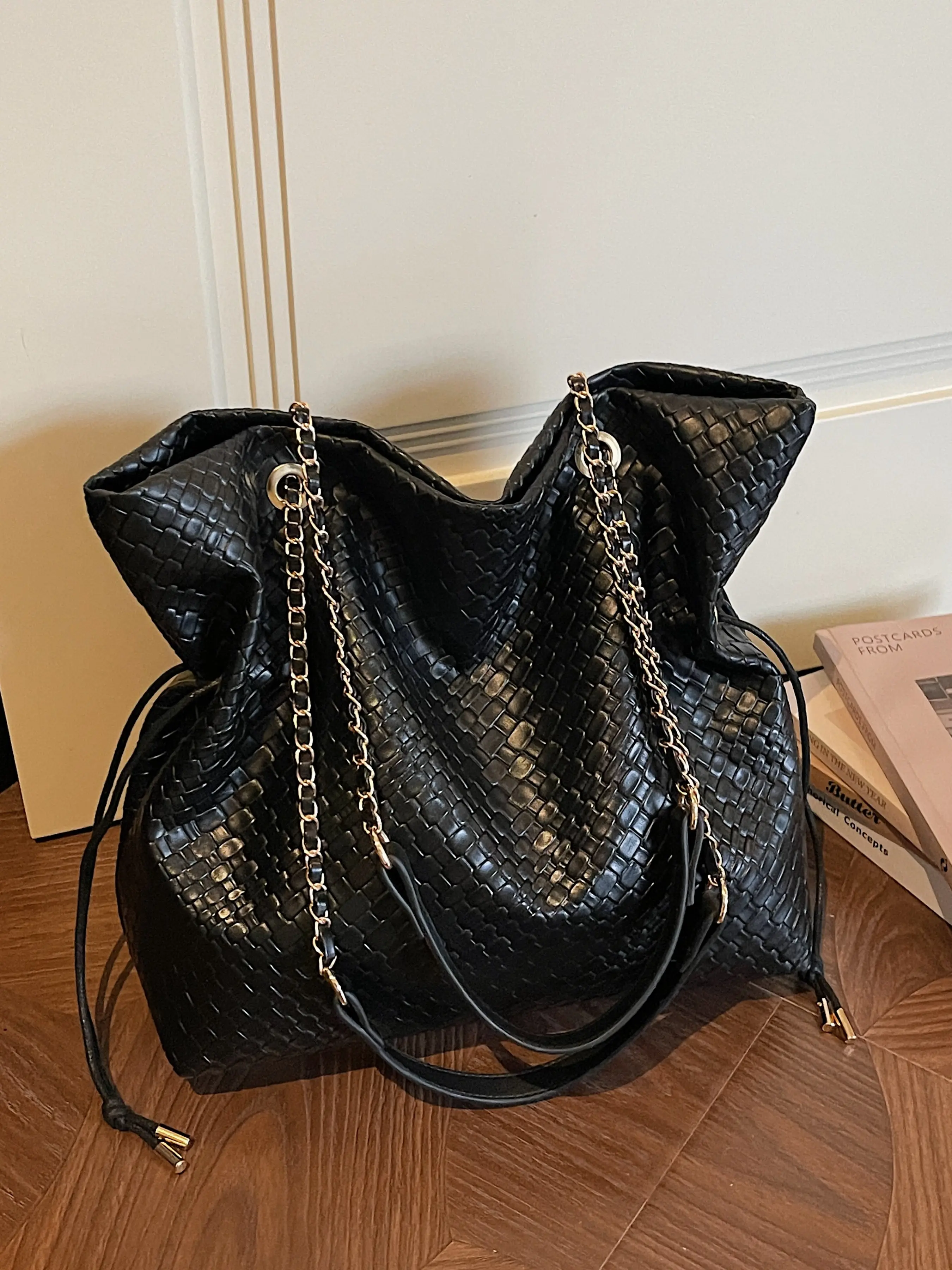 Women's Crocodile Pattern Drawstring Tote Bag, Large Capacity PU Leather Shoulder Bag, Casual All-Season Backpack for Commute, Travel, Daily Use
