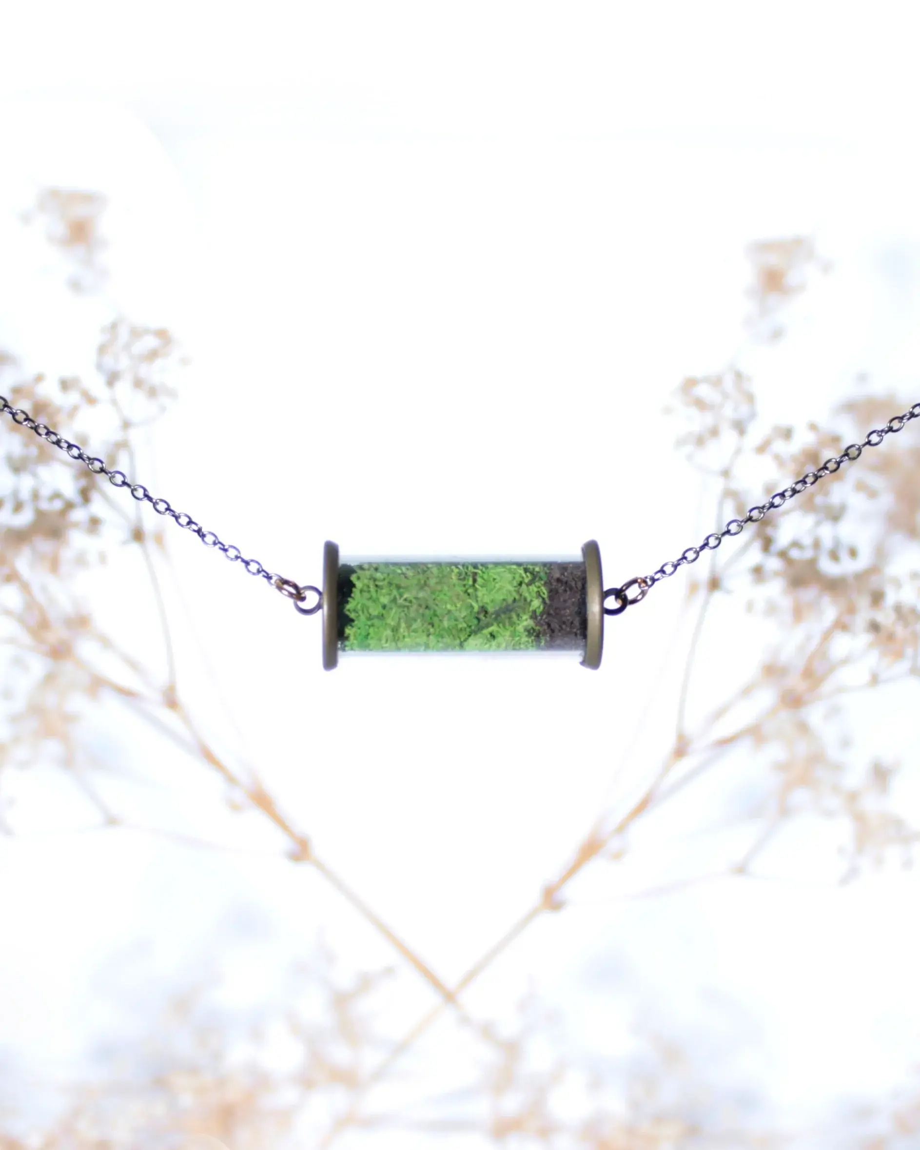 Terrarium Penne Necklace – Glass Cylinder Pendant with Real Preserved Moss, Handmade Eco-Friendly Jewelry