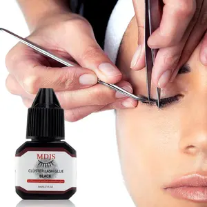 Eyelash Extension Glue, 1 Count Professional Eyelash Extension Adhesive, Super Strong Setting Quick Drying Eyelash Glue, Eye Makeup Tool for Women & Girls