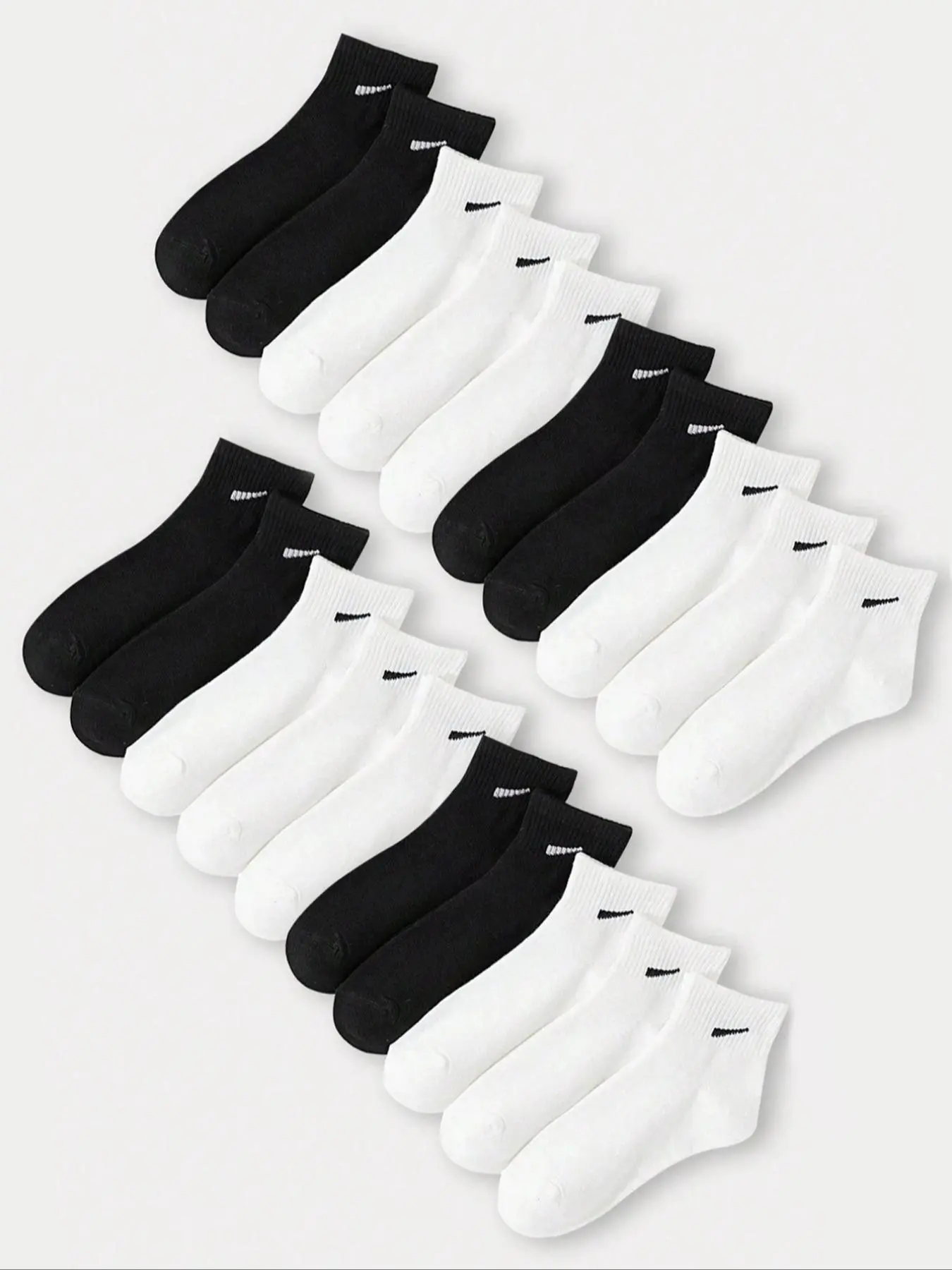 Women's Graphic Crew Socks, Polyester Knit Socks, Fitted Casual Socks, Casual Comfy Breathable Elastic Socks for Daily Wear, Women's Socks for All Seasons