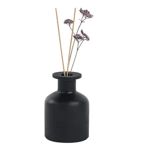 1 count 150ml/5oz Empty Refillable Glass Diffuser Bottle Diffuser Jars  Storage Container  Accessories Use for DIY  Reed Diffuser Sticks Crafts Decor (Black)