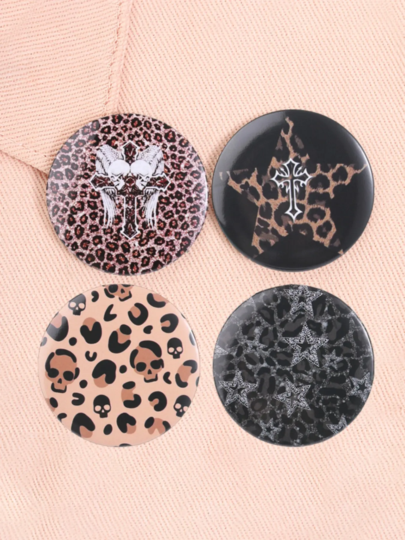 4pcs/set Retro Vintage Punk Leopard Tinplate Pins Y2K Gothic Kroos Heart Cross Skeleton Trend Button Brooch Lapel Badges Alloy Brooch Pin Jewelry Gift for Friends