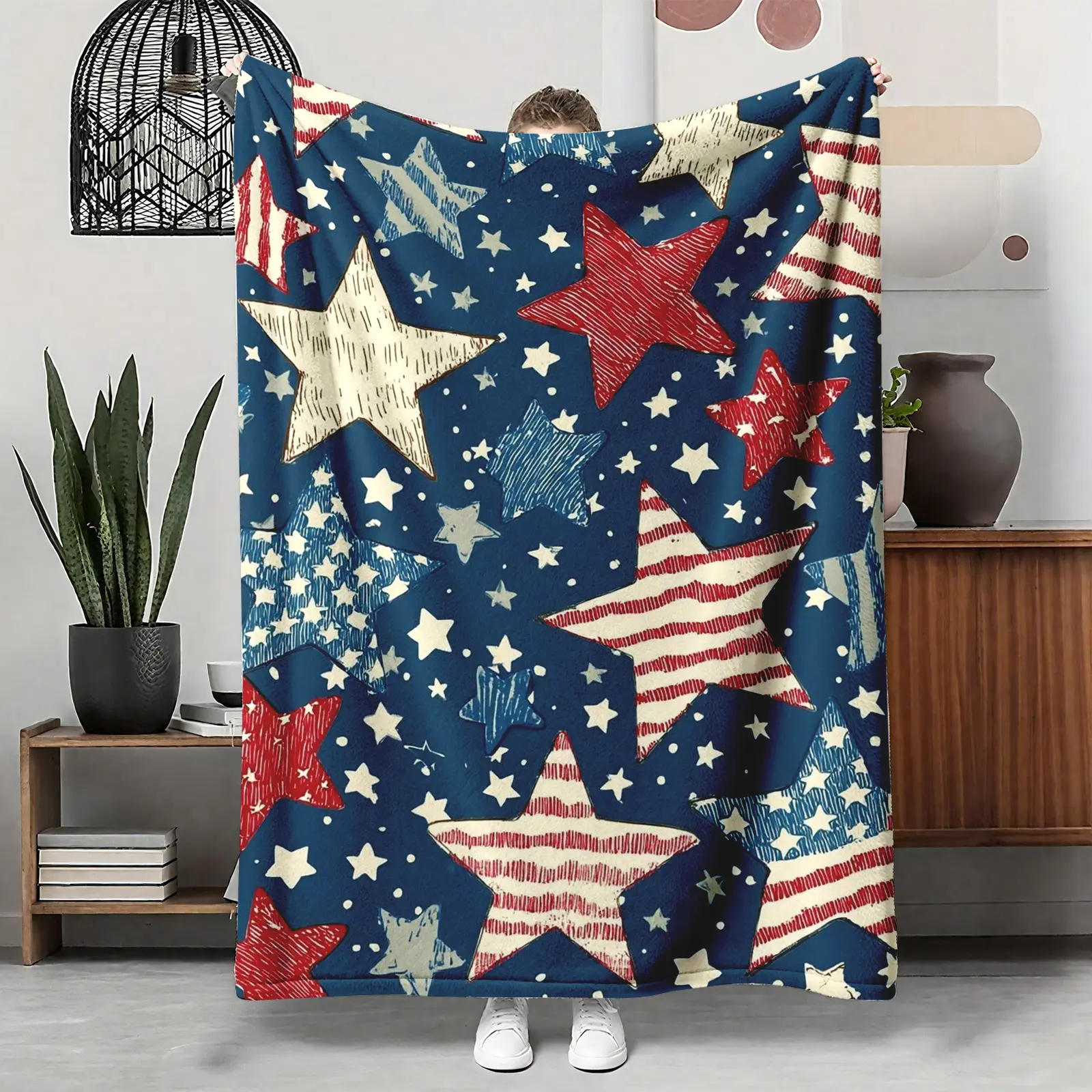 Americana Star Flannel Blanket, 1 Count Red White Blue Chalk Hand Drawn Soft Comfy Throw, 4th of July Patriotic Decor, Cozy Nap Blanket for Home Office Travel, Suitable for Sofa Bed Couch, Gift for Her Him Kids, Vintage Flag Inspired Wall Hanging