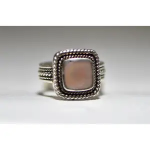 MOP ring size 8 mother of pearl southwest women  sterling silver Size 8
