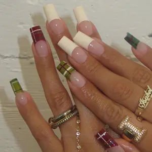 TQ3 Plaid French Tip Press On Nails, Cream & Green Checkered Nail Set, Holiday Square Nails, Classy Winter Nail Design, Christmas Gift For Her