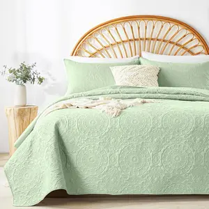 Light Green Set Twin Size, Embossing Microfiber Bedspreads with Pillow Sham, Ligthweight Breathable Thin Coverlet, Reversible Bedding Set for All Season (1, 1 Pillow Sham)