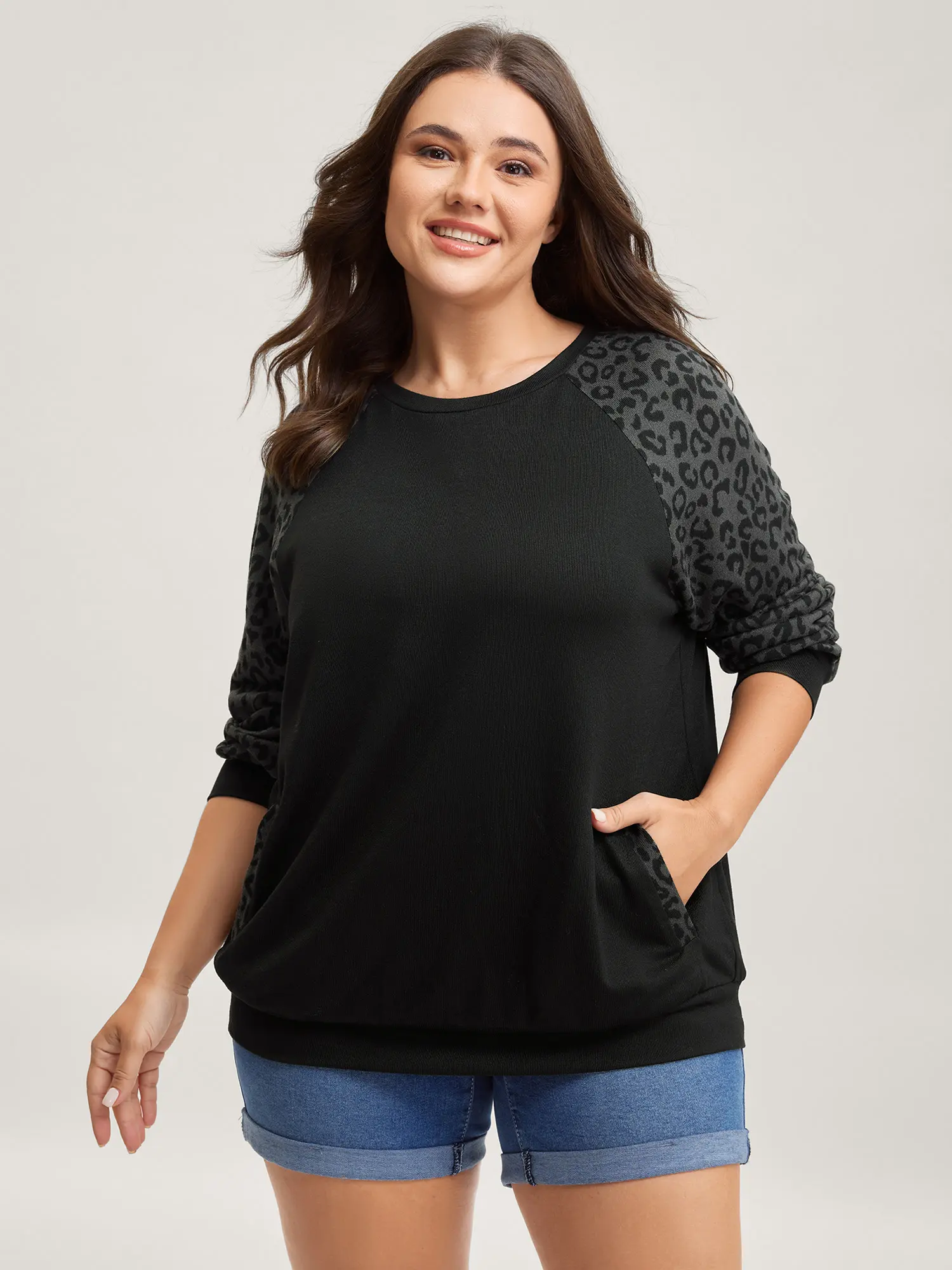 BloomChic Women's Animal Print Long Lantern Sleeve Sweatshirt, Leisure Knit Pullover Top with Contrast Pockets, Long Sleeve, Tops,Summerfinds