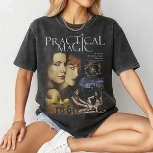 Witch Sisters Magic T-Shirt Vintage Spell Sisters Ritual Candle Moon Power Retro 90s Horror Graphic Tee Spooky Season Halloween Party Gift for Women T-Shirt Sweatshirt Hoodie