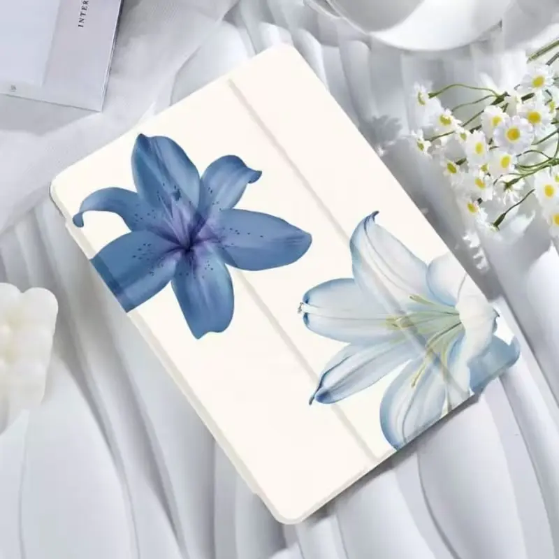 White background blue lily flat protective case, Y-type foldable adjustable stand with pen slot, compatible with iPad 11 2025, Air 7 2025, iPad 7/8/9, Air 4/5, 10, Air 6 (11-inch) Pro 11 kid girl back pencil tablet cover