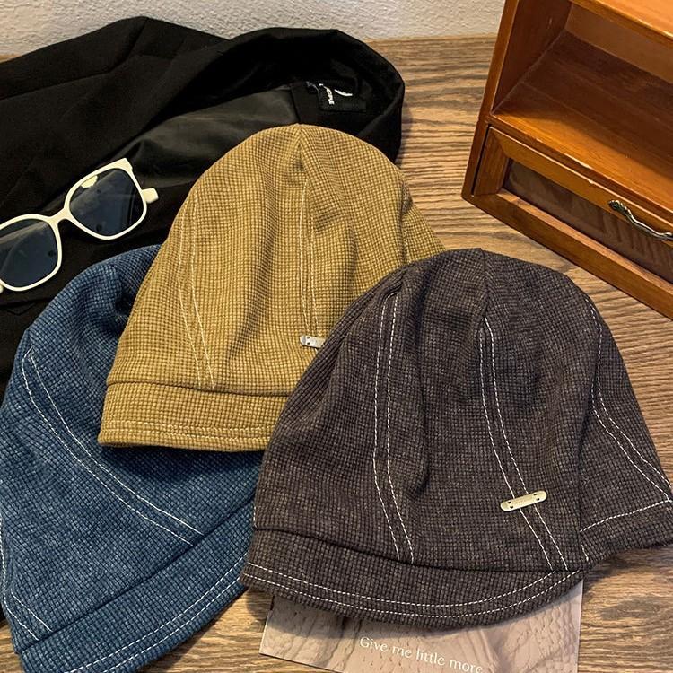 Retro-style Fisherman's Hat for Women Black Casual Street Style Flattering Slimming Pile Beanie Perfect for Autumn Winter