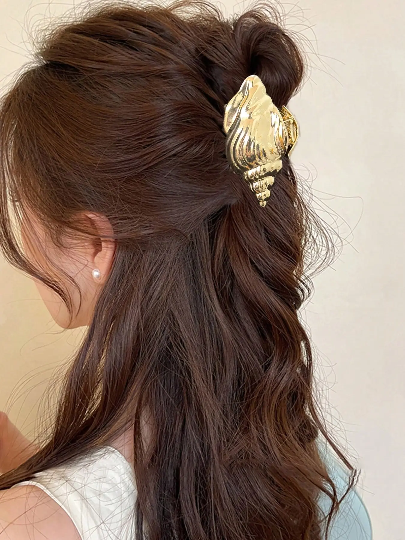 Women's Elegant Hair Clip, Metal Clip, Sea Shell Texture Design, Perfect for Daily Use, Travel, Commuting & Festive Occasions