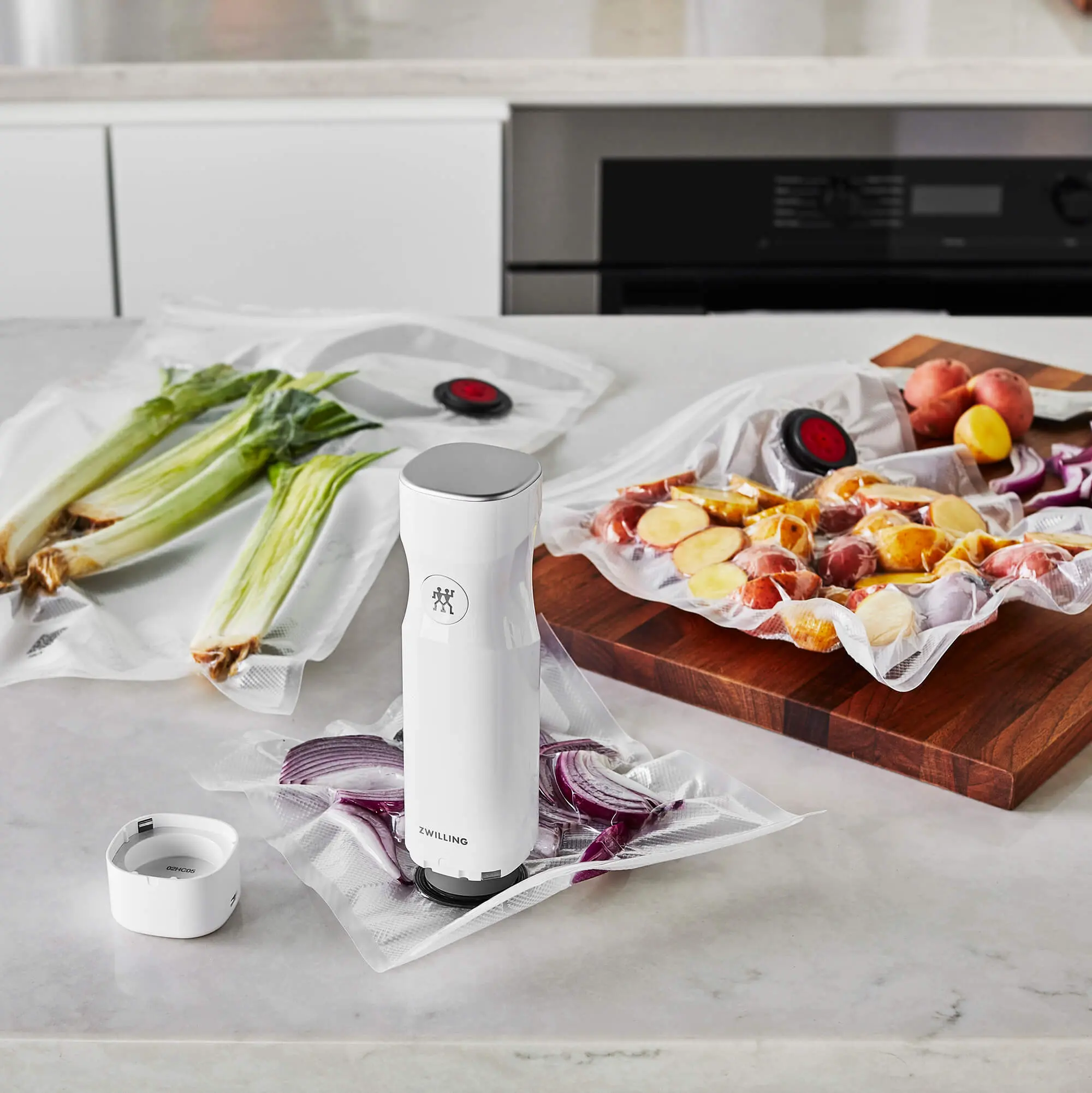 ZWILLING Fresh & Save Vacuum Sealer Bags, Airtight Food Storage Container ZWILLING Fresh & Save Vacuum Sealer Bags, Airtight Food Storage Container