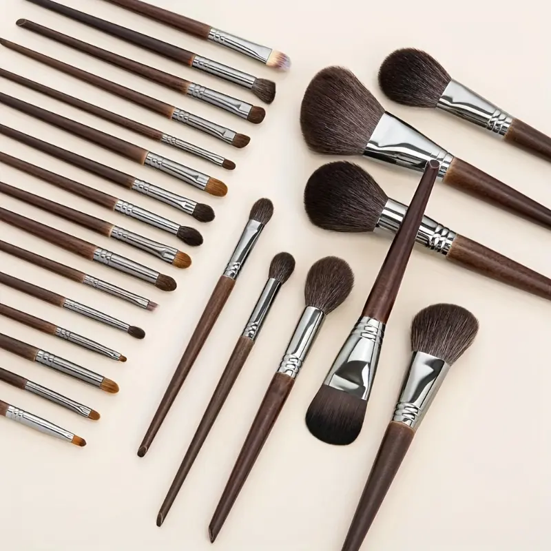 24pcs Premium Natural Goat Hair Makeup Brush Set for Foundation Blending Blush Concealer Eyeshadow Includes Travel Makeup Bag Ideal Gift