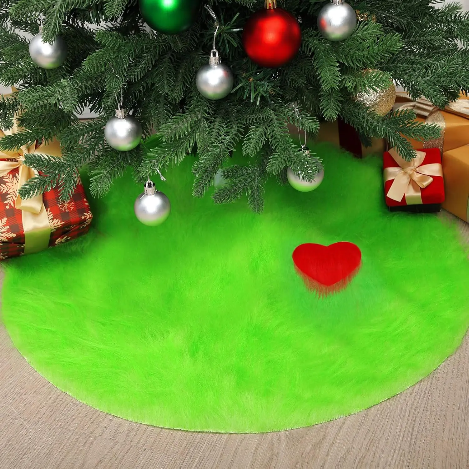 Fuzzy Green Monster Christmas Tree Skirt - Heart Design Plush Tree Skirt for Christmas Tree Decorations, Whimsical Holiday Fireplace Mantel Base Cover, Festive Cozy Xmas Party Home Decor