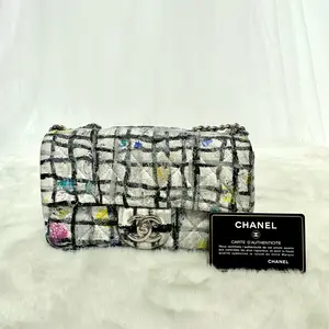 Pre-owned CHANEL Spring/Summer 2014 graffiti splash limited edition, 19 series from 2014, N21478574