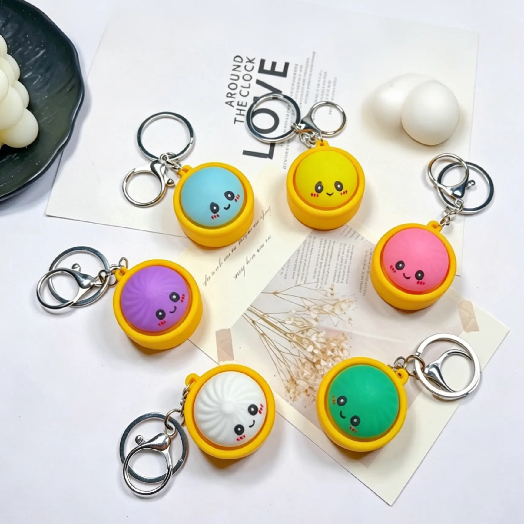 Cute Dumpling Pressable Fidget Keychain, PVC Simulation Food Pendant Charm, Portable Wear Resistant Squeeze Toy, Bag Decor Accessory, Daily Ornament, Party Favors & Holiday Gifts, Mid Year Hot Sale