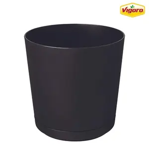 Small Black Plastic Round Planter with Attached Saucer (6 in. L x in. 6 W x 5.51 in. H) ( 2 pack)