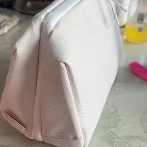 Wash Pouch Hanging Toiletry Bag for Women Men, Waterproof Dopp Kit Travel Makeup Bag Organizer for Toiletries & Cosmetics