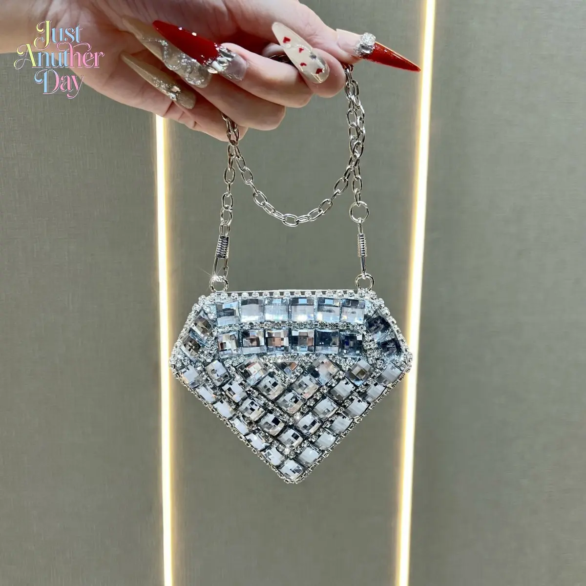 Women's Hard Shell Chain Strap Clutch Purse - Shiny Crystal Pentagon, Detachable Chain, Rhinestone Accents - Formal Accessory for Weddings, Proms (Sports & Outdoor Picnicware Compatibility)