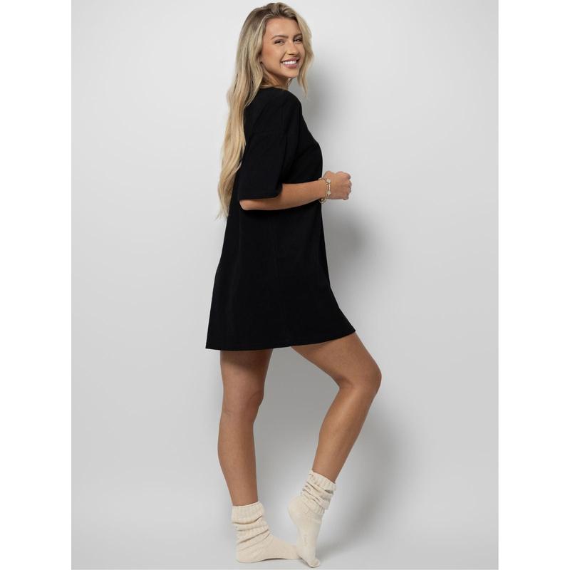 Comfrt | Essential Oversized Tee